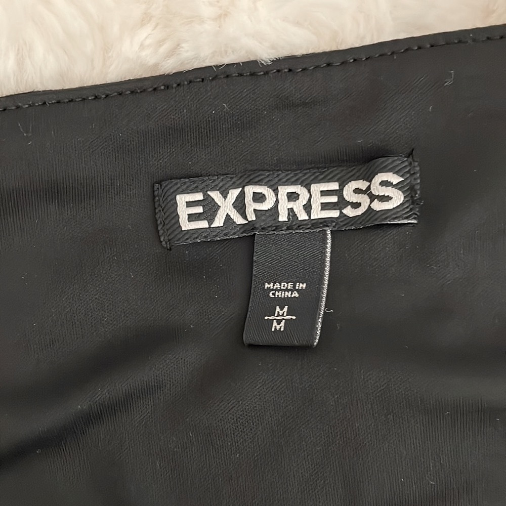 EXPRESS BLACK JEWELED MINI SKIRT - Picture 2 of 3
